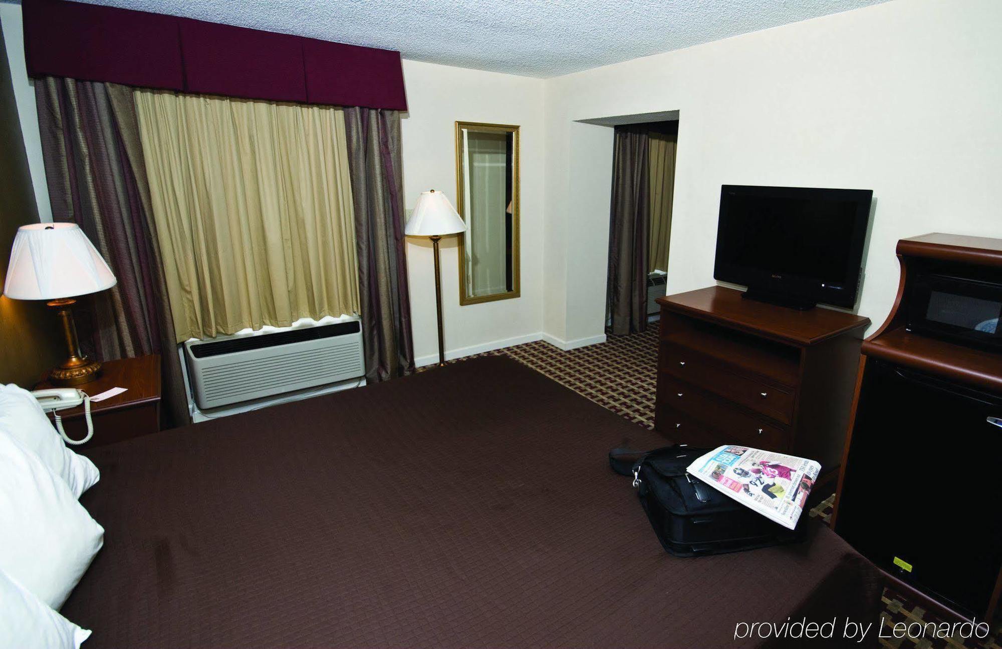 Surestay Plus Hotel By Best Western Джексон Номер фото